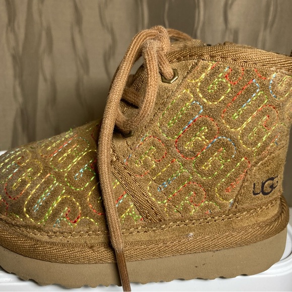 UGG Neumel II Boots Toddler 6 Graphic Stitch Fur Lined Unisex Tie Chukka Brown - Picture 10 of 16